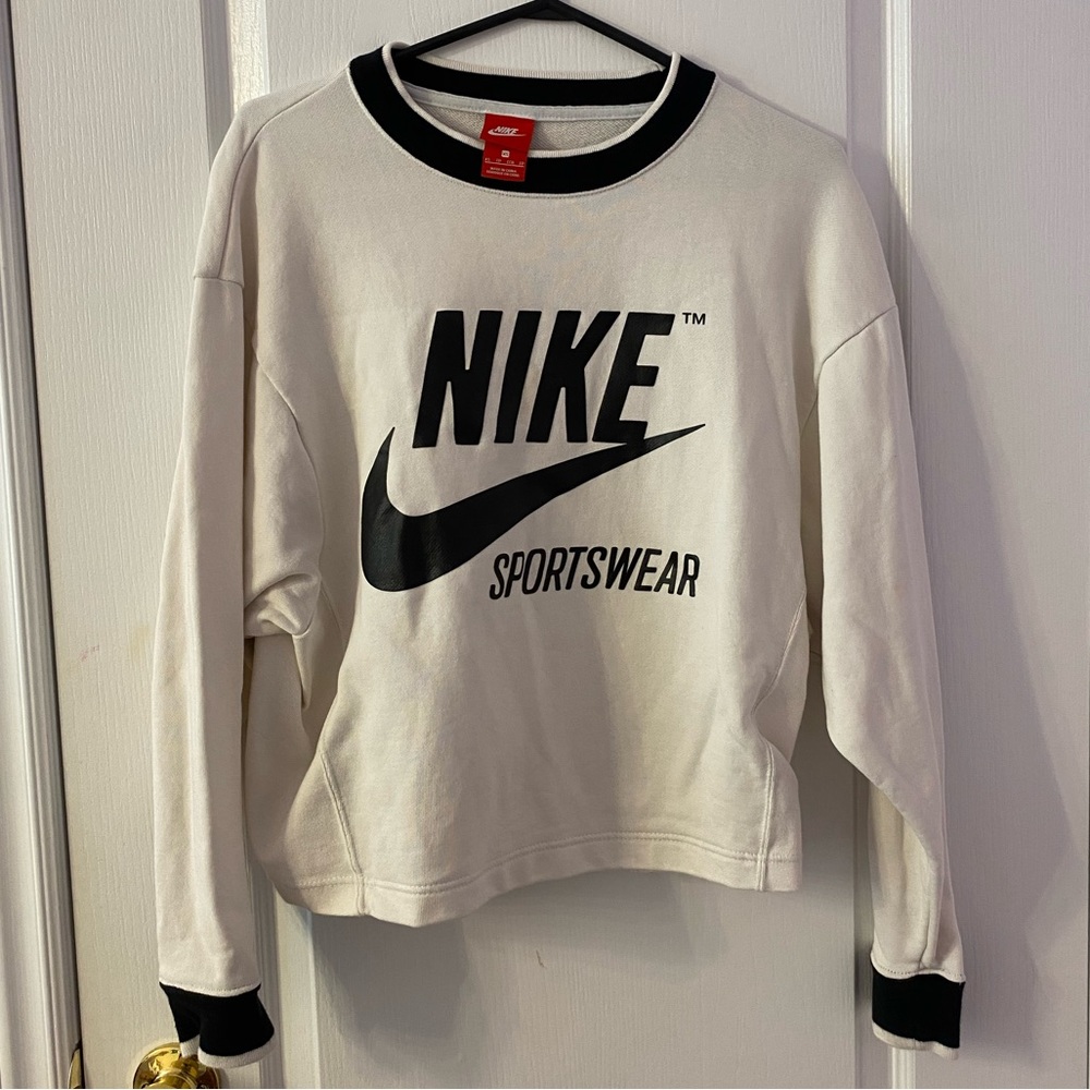 NIKE vintage white sweater with large Nike logo